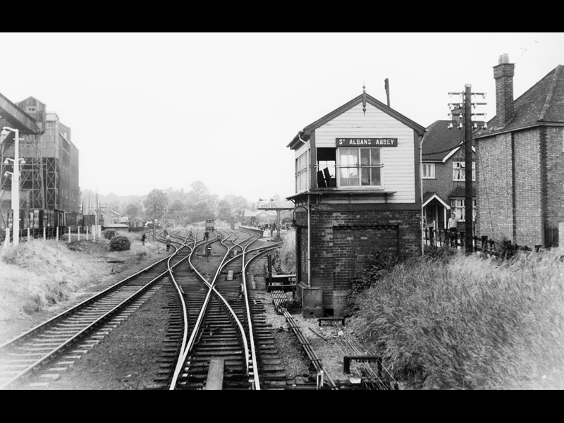 St Albans Abbey Train Station